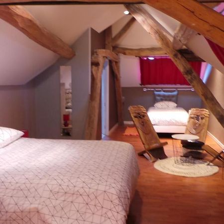 Chambre D'Hotes Mansardee Saint-Ouen-les-Vignes Buitenkant foto