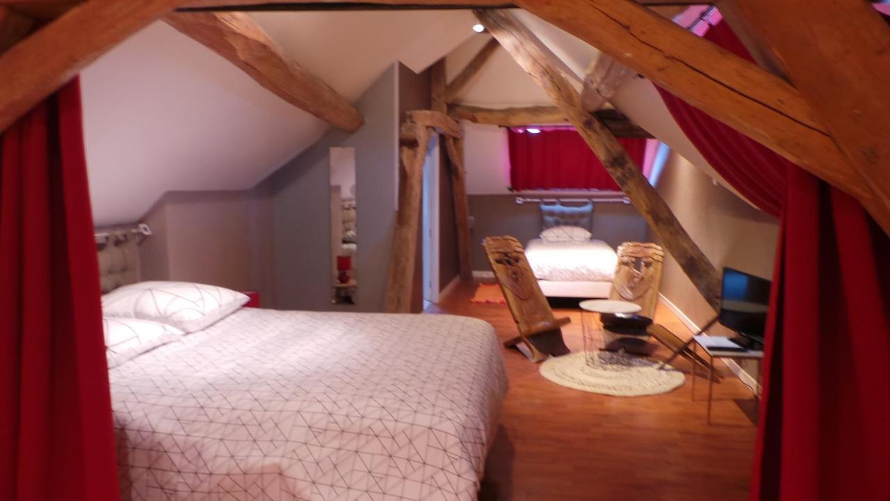 Chambre D'Hotes Mansardee Saint-Ouen-les-Vignes Buitenkant foto