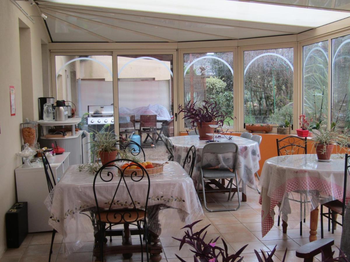 Chambre D'Hotes Mansardee Saint-Ouen-les-Vignes Buitenkant foto